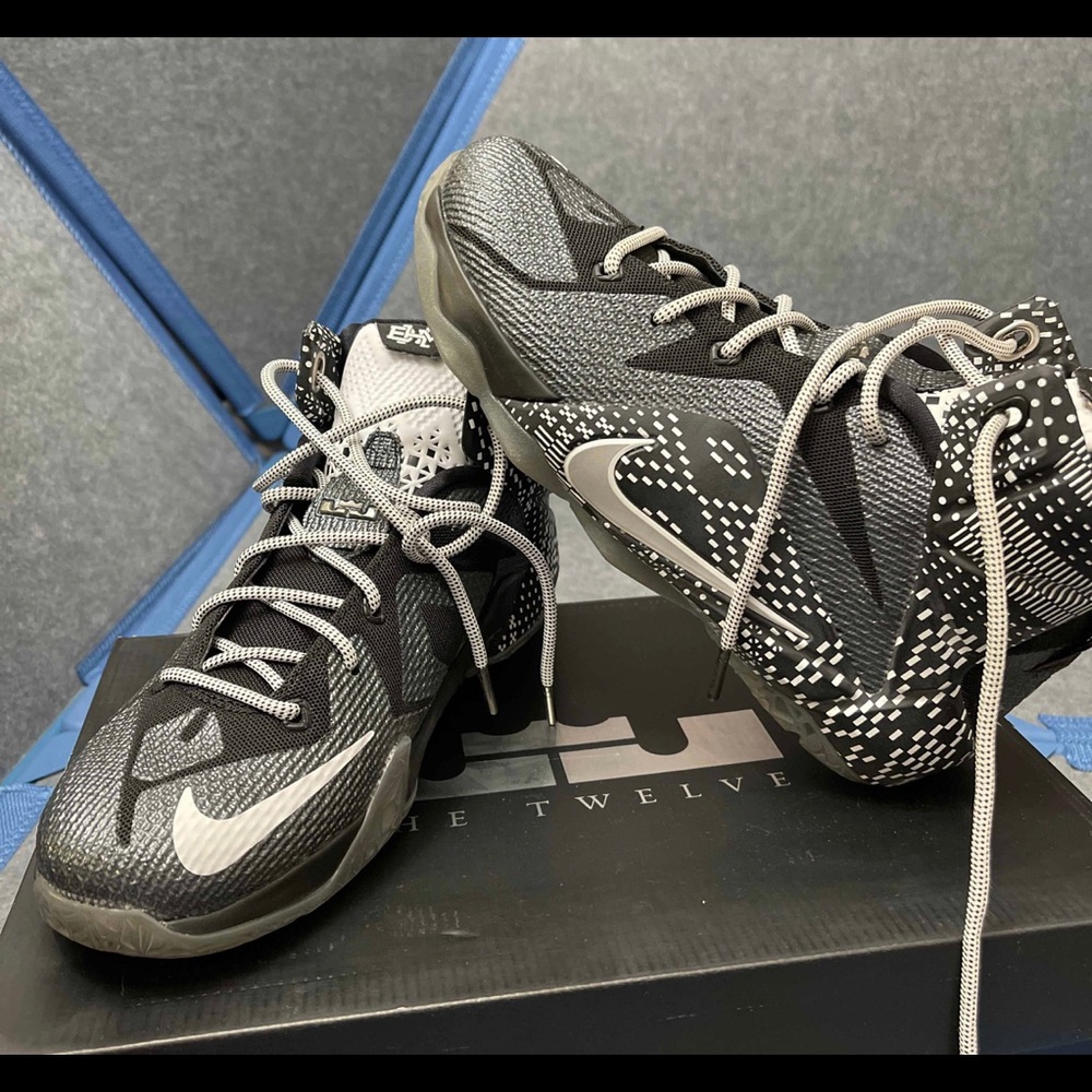 Lebron 12 GS BHM - Black History Month - Grade school size 6.5 - women’s size 8